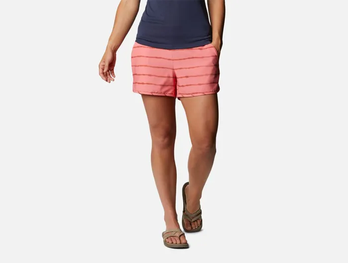 Columbia Women's Pleasant Creek Stretch Shorts