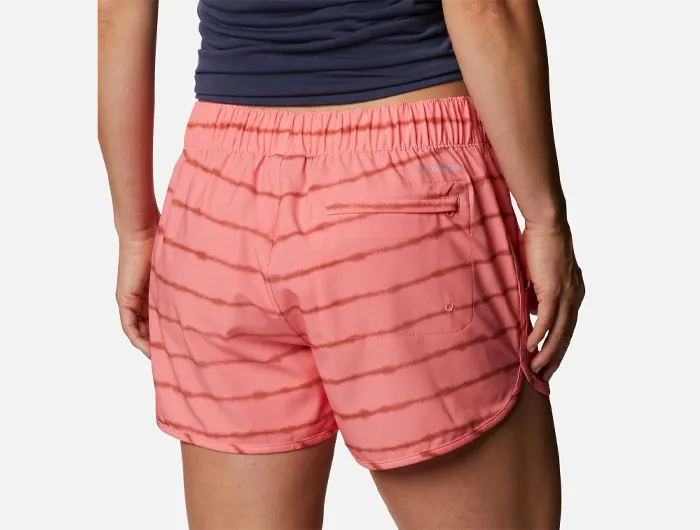 Columbia Women's Pleasant Creek Stretch Shorts