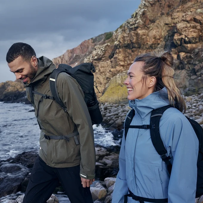 Fjallraven W's High Coast Hydratic Trail Jacket - Mountain Factor