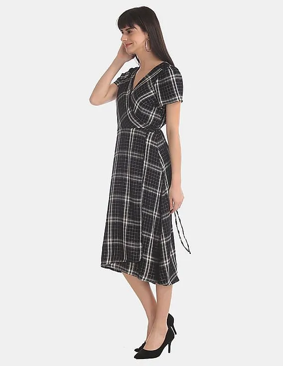 GAP Women Black Surplice Neck Midi Wrap Dress