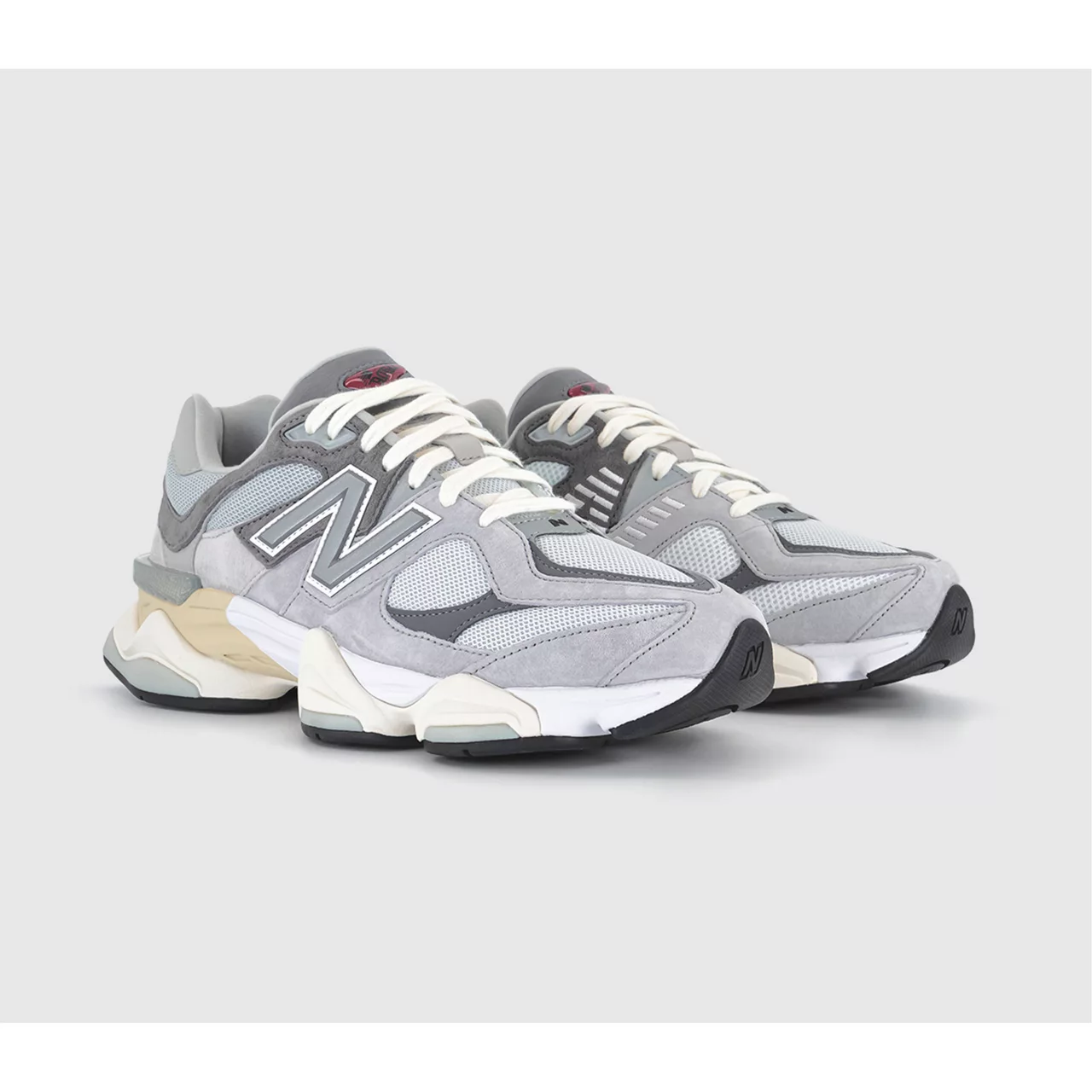 NEW BALANCE 9060 Trainers - Grey