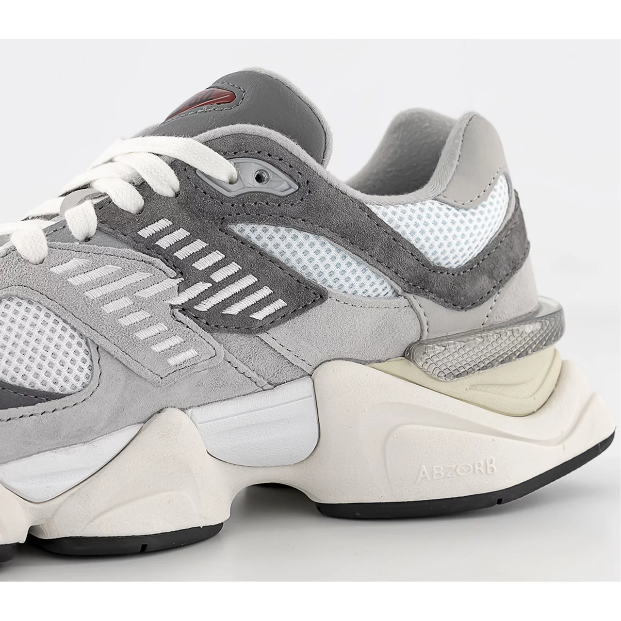 NEW BALANCE 9060 Trainers - Grey