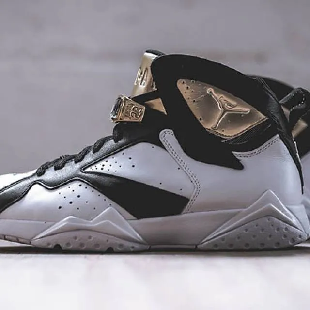 Nike air jordan 7 champagne championship cigar 725093-140