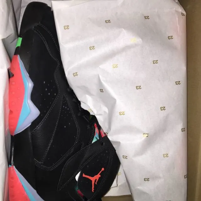 Nike air jordan retro 7 marvin the martian