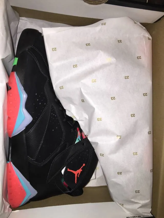 Nike air jordan retro 7 marvin the martian