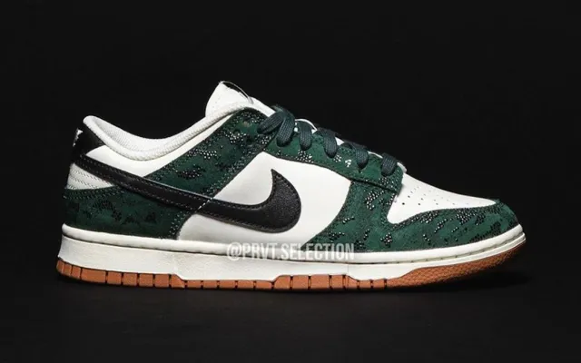 Nike dunk low wmns green snake