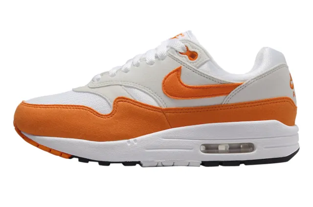 Nike wmns air max 1 safety orange