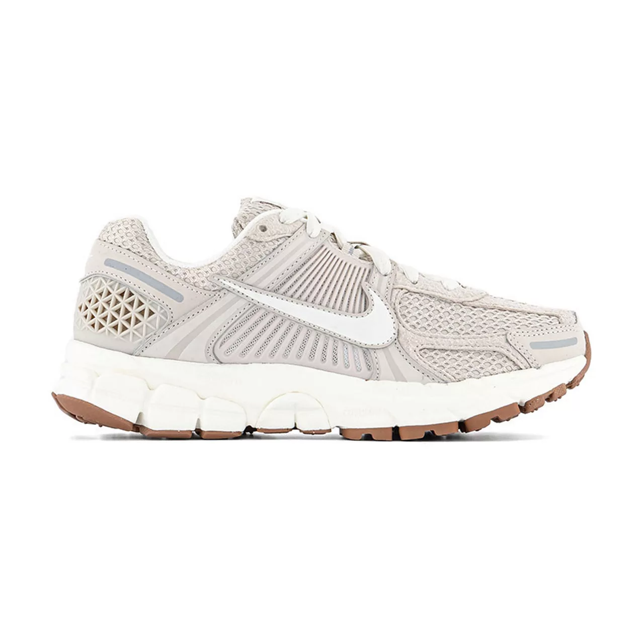 NIKE Zoom Vomero 5 Trainers - Brown