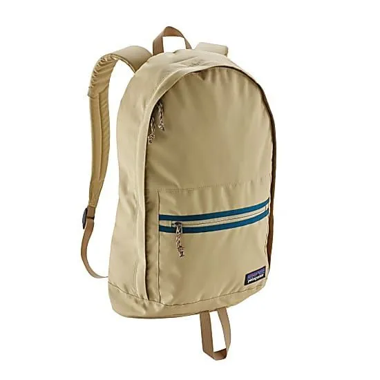 Patagonia Arbor Day Pack 20L in El Cap Khaki