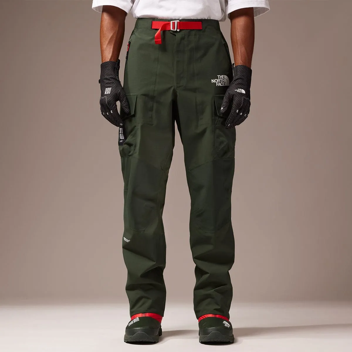 SOUKUU BY THE NORTH FACE X UNDERCOVER PROJECT U GEODESIC SHELL PANT DARK CEDAR GREEN | Bodega