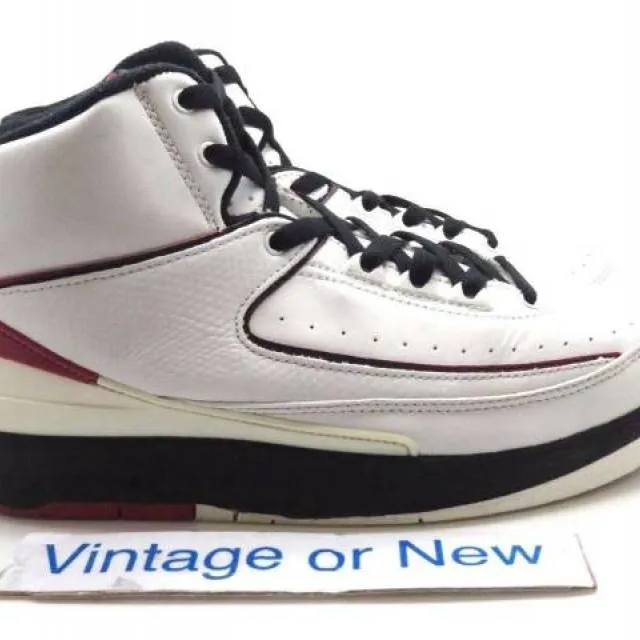 VTG Nike Air Jordan II 2 White Varsity Red Black Retro G...